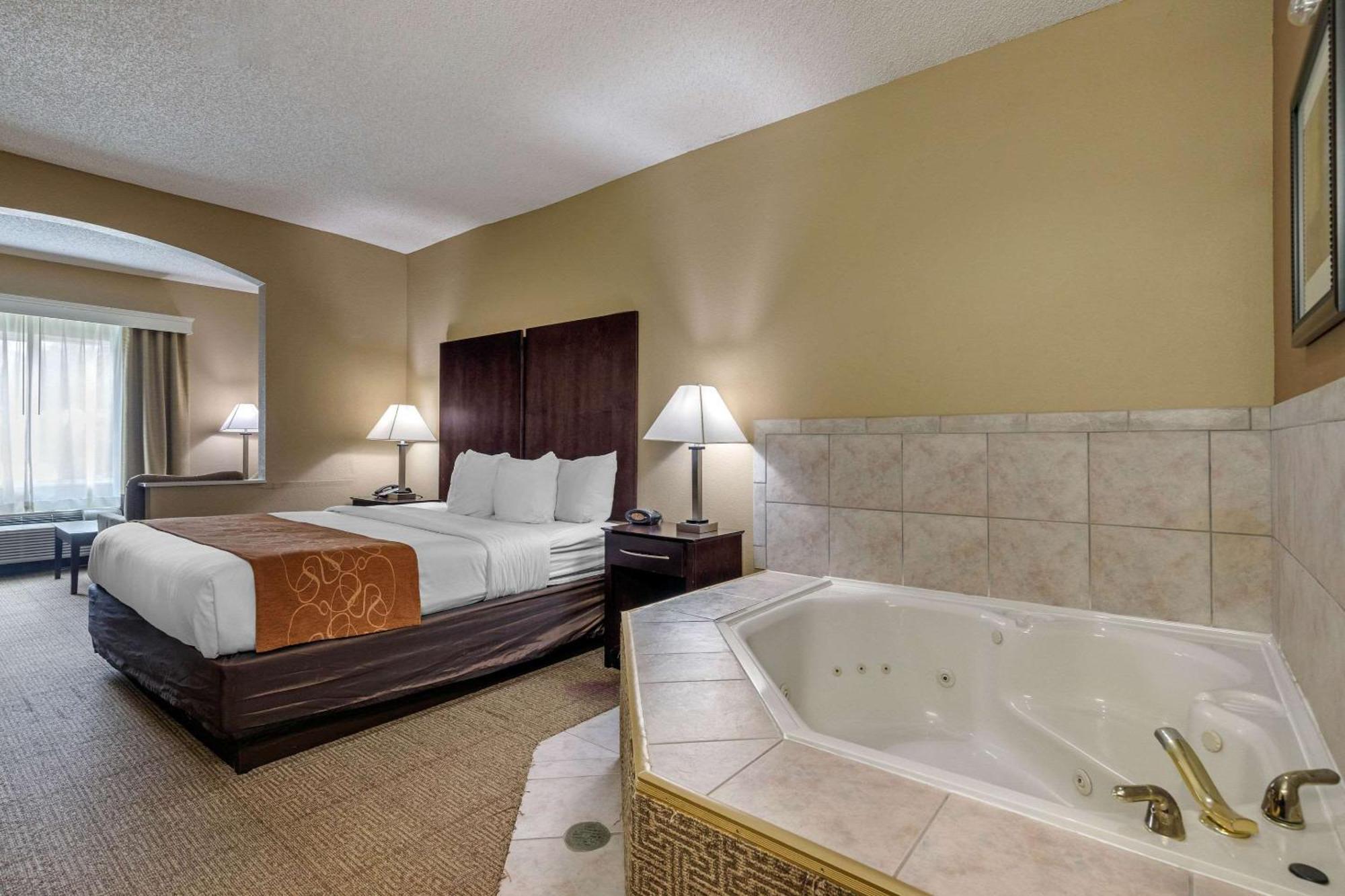 Comfort Suites The Colony - Plano West Exterior photo